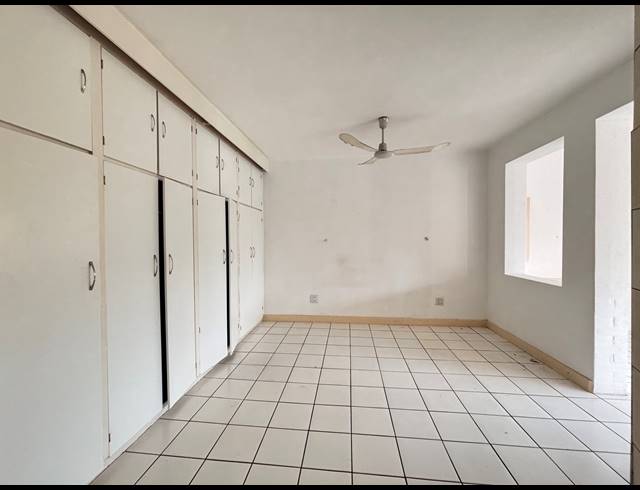 2.5 BEDROOM APARTMENT TO LET IN GLENWOOD